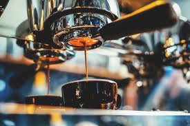 Espresso machine pulling a shot